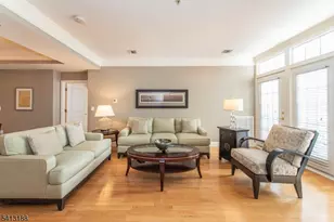 6105 Harcourt Rd, Clifton, NJ 07013 - Photo 5