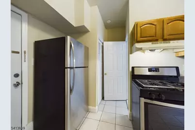 413-15 Dodd St #6, East Orange, NJ 07017 - Photo 3