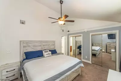 17 Village Dr, Hamburg, NJ 07419 - Photo 19