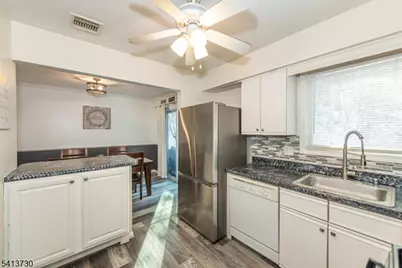 17 Village Dr, Hamburg, NJ 07419 - Photo 13