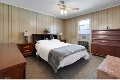 410 Horseneck Rd, Fairfield, NJ 07004 - Photo 7