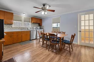 410 Horseneck Rd, Fairfield, NJ 07004 - Photo 5