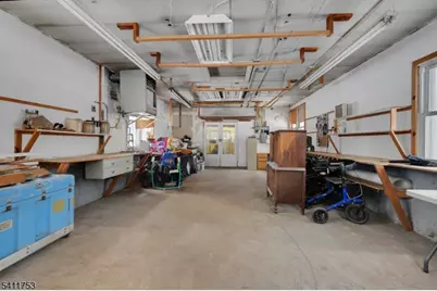 410 Horseneck Rd, Fairfield, NJ 07004 - Photo 39