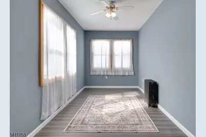 410 Horseneck Rd, Fairfield, NJ 07004 - Photo 3