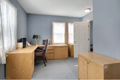 410 Horseneck Rd, Fairfield, NJ 07004 - Photo 23