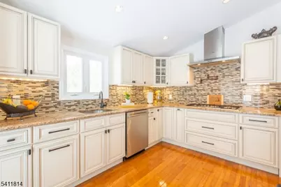 13 Porter Rd, West Orange Township, NJ 07052 - Photo 11