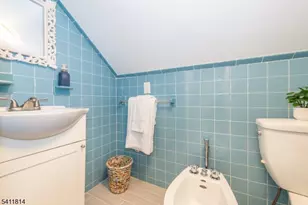 13 Porter Rd, West Orange Township, NJ 07052 - Photo 15