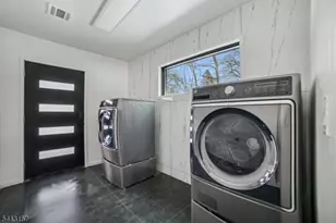 156 Park Rd, Parsippany, NJ 07054 - Photo 41