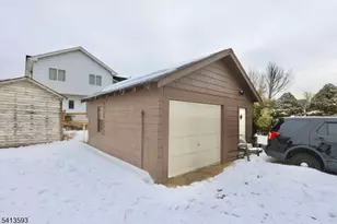 24 Hewitt Ave, Belleville, NJ 07109 - Photo 33