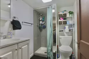 24 Hewitt Ave, Belleville, NJ 07109 - Photo 21