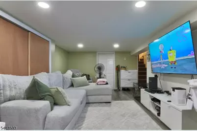 24 Hewitt Ave, Belleville, NJ 07109 - Photo 15