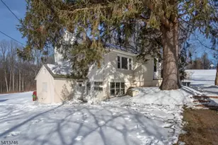 120 Fairmount Rd E, Tewksbury Township, NJ 07830 - Photo 3