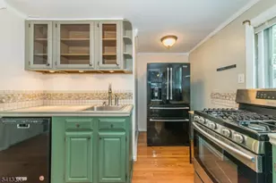 37 Embury Pl, Parsippany, NJ 07878 - Photo 7