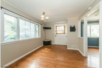 37 Embury Pl, Parsippany, NJ 07878 - Photo 3