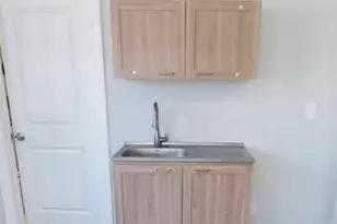 80 S Devine St, Newark, NJ 07106 - Photo 3