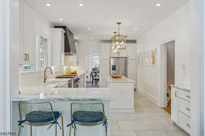 10 Mountain Ter, Montclair, NJ 07043 - Photo 21