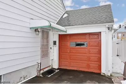 29 Elberon Ave, Paterson, NJ 07502 - Photo 19