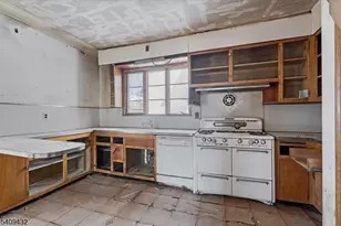 1200 Salem Ave, Hillside, NJ 07205 - Photo 7