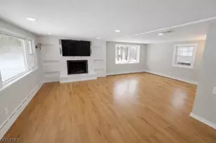 5 Linabury Ln, Chester, NJ 07930 - Photo 3