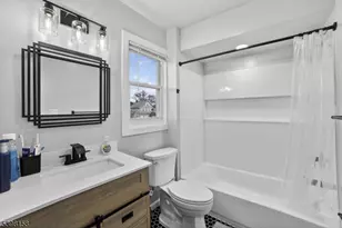 121 Myrtle St, Roselle, NJ 07203 - Photo 15