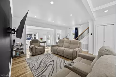 121 Myrtle St, Roselle, NJ 07203 - Photo 13