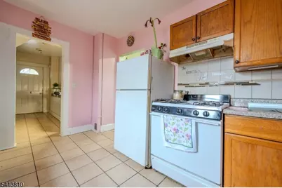 835 E 2nd St, Plainfield, NJ 07062 - Photo 5