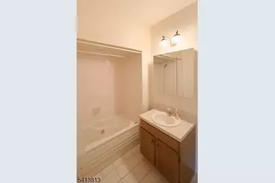 5415 Richmond Rd #415, West Milford, NJ 07480 - Photo 11