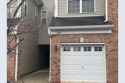 47 Station Sq #47, Union Township, NJ 07083 - Photo 3