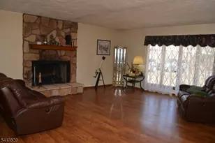 23 Phillips Pl, Green Brook Township, NJ 08812 - Photo 3