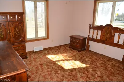 23 Phillips Pl, Green Brook Township, NJ 08812 - Photo 9