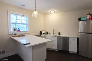 7 Maple St, Bloomfield, NJ 07003 - Photo 9