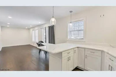 7 Maple St, Bloomfield, NJ 07003 - Photo 5