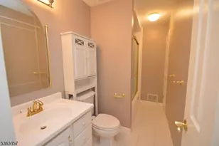 250 Ridgedale Ave, Florham Park, NJ 07932 - Photo 15