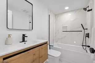 118 Webster Ave, Jersey City, NJ 07307 - Photo 21