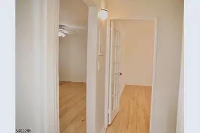 33B W Roselle Ave #B, Roselle Park, NJ 07204 - Photo 7