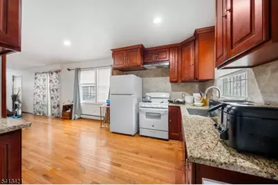 853 Rebecca Pl, Elizabeth, NJ 07201 - Photo 7