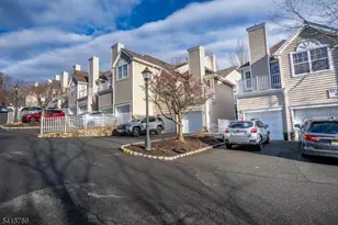 8 Springholm Dr Ondo, Berkeley Heights Township, NJ 07922 - Photo 19