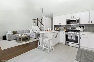 5 Winters Ct, Clark Township, NJ 07066 - Photo 5