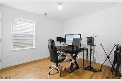 452 Broadway, Elizabeth, NJ 07206 - Photo 11