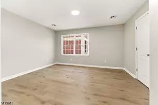 18 E Kinney St, Newark, NJ 07102 - Photo 9