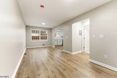 18 E Kinney St, Newark, NJ 07102 - Photo 7