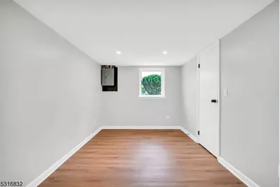 516 Riverdale Blvd, Pompton Lakes, NJ 07442 - Photo 29