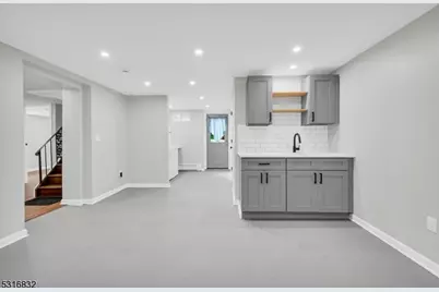 516 Riverdale Blvd, Pompton Lakes, NJ 07442 - Photo 37