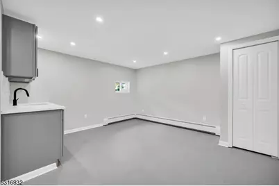 516 Riverdale Blvd, Pompton Lakes, NJ 07442 - Photo 35