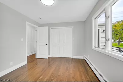 516 Riverdale Blvd, Pompton Lakes, NJ 07442 - Photo 19