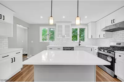 516 Riverdale Blvd, Pompton Lakes, NJ 07442 - Photo 11