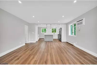 516 Riverdale Blvd, Pompton Lakes, NJ 07442 - Photo 7