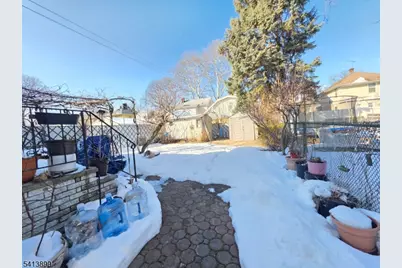 137 Fairbanks St, Hillside, NJ 07205 - Photo 23