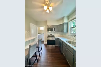 106 Clarendon Pl, Hackensack, NJ 07601 - Photo 3