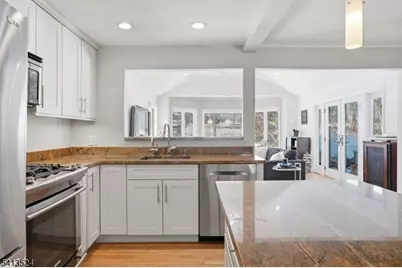 941 Harding St, Westfield, NJ 07090 - Photo 15